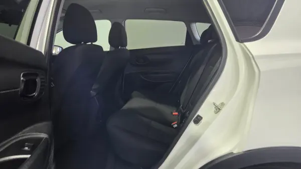 Hyundai Bayon 1.0 T-GDI 48V-Hybrid DCT Connect & Go 14