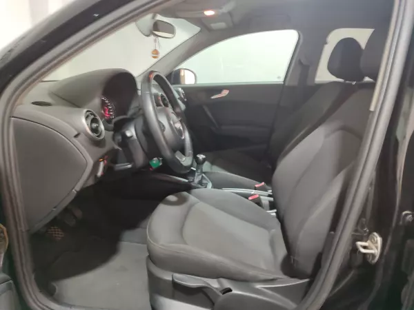 Audi A1 Sportback 1.6 TDi Sport 13