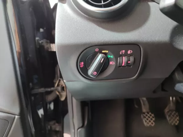 Audi A1 Sportback 1.6 TDi Sport 31