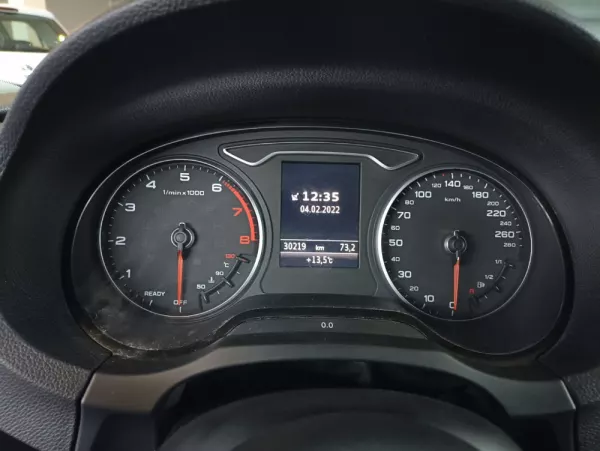 Audi A3 Limousine 30 TFSI Design S tronic 17