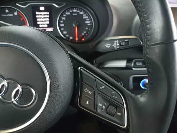 Audi A3 Limousine 30 TFSI Design S tronic 30