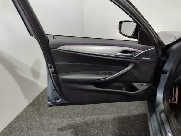 BMW 530 e iPerformance Pack M 46