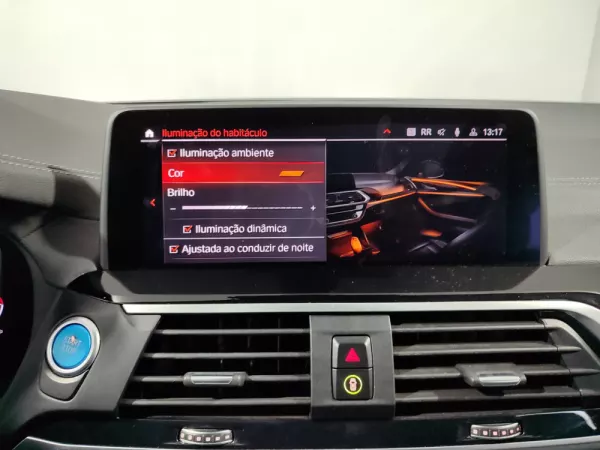 BMW iX3 Inspiring 34