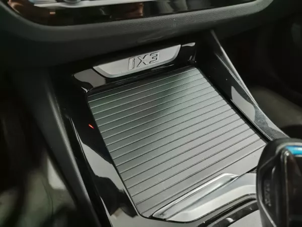 BMW iX3 Inspiring 38