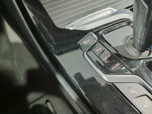 BMW iX3 Inspiring 41