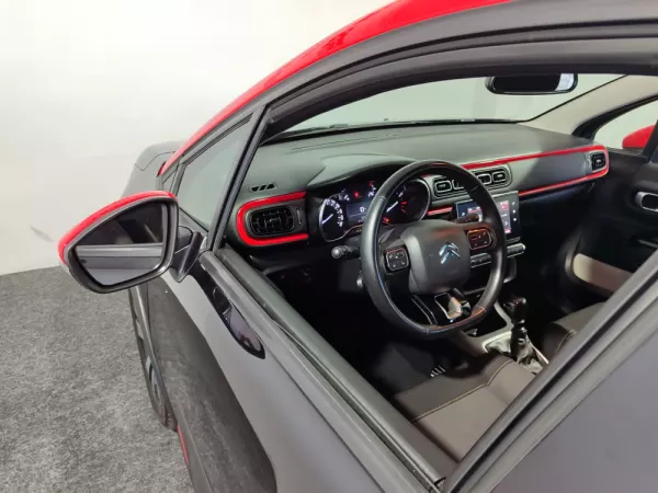 Citroën C3 1.2 PureTech Shine 11