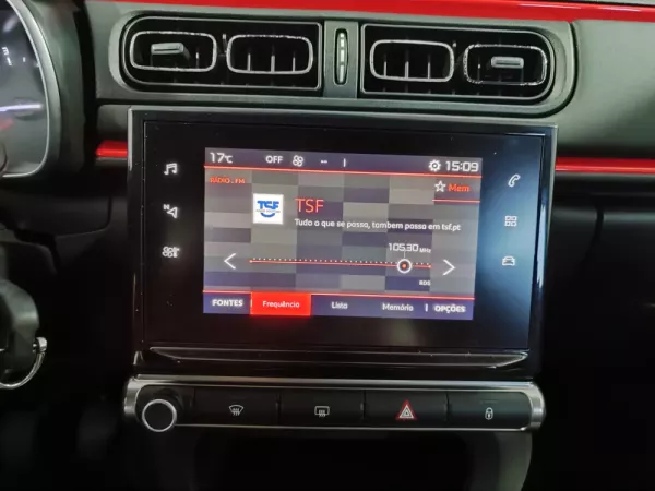 Citroën C3 1.2 PureTech Shine 21