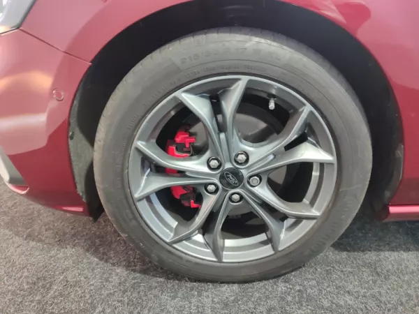 Ford Focus 1.0 EcoBoost ST-Line 46