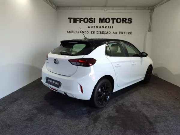 Opel Corsa 1.5 D Elegance 6