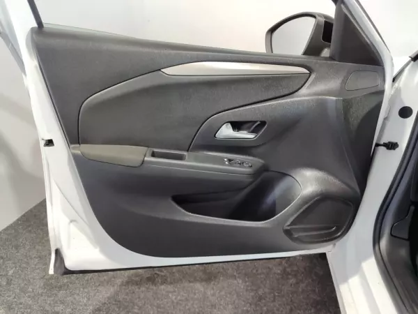 Opel Corsa 1.5 D Elegance 31