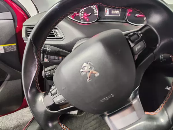 Peugeot 308 1.2 PureTech GT Pack 34