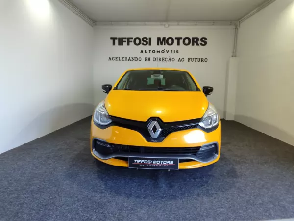 Renault Clio TCe 200 EDC Sport R.S. 2