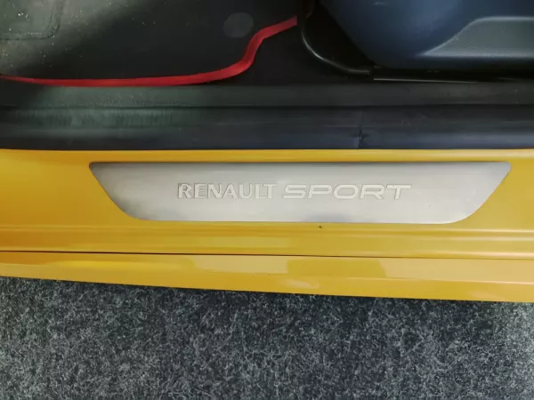 Renault Clio TCe 200 EDC Sport R.S. 16