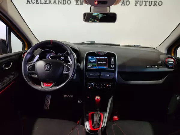Renault Clio TCe 200 EDC Sport R.S. 24