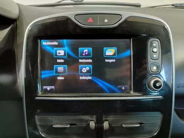 Renault Clio TCe 200 EDC Sport R.S. 27