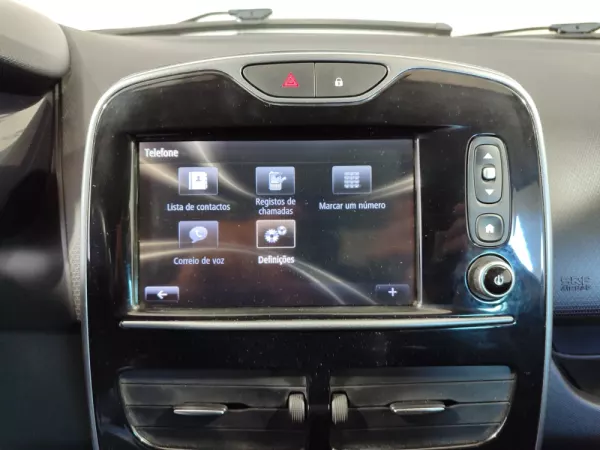 Renault Clio TCe 200 EDC Sport R.S. 28