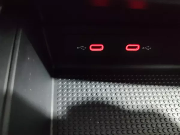 SEAT Arona 1.0 TSI Wave Plus DSG 29