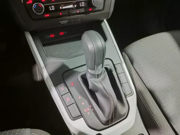 SEAT Arona 1.0 TSI Wave Plus DSG 30