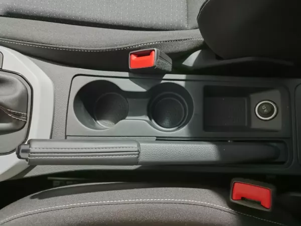 SEAT Arona 1.0 TSI Wave Plus DSG 32