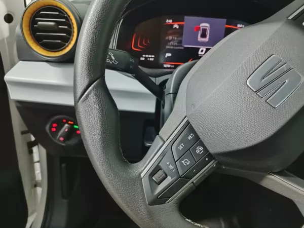 SEAT Arona 1.0 TSI Wave Plus DSG 34