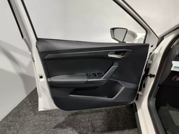 SEAT Arona 1.0 TSI Wave Plus DSG 36