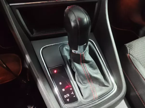 SEAT Leon ST 2.0 TDI FR DSG S/S 34