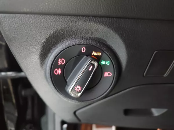 SEAT Leon ST 2.0 TDI FR DSG S/S 39