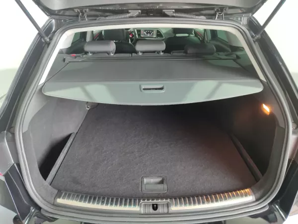 SEAT Leon ST 2.0 TDI FR DSG S/S 44