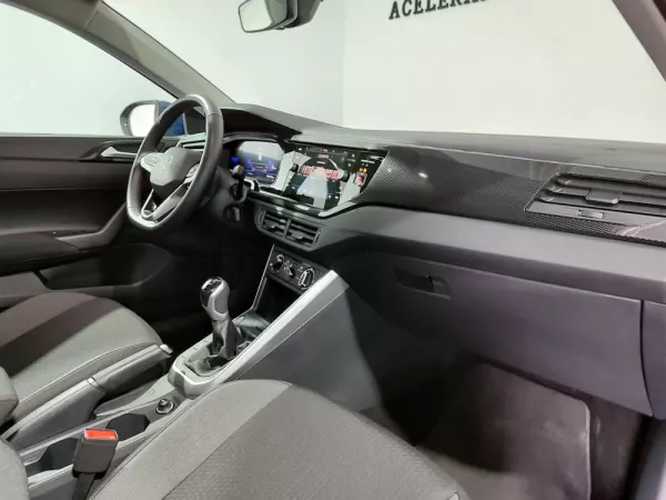 Volkswagen Taigo 1.0 TSI Urban 19