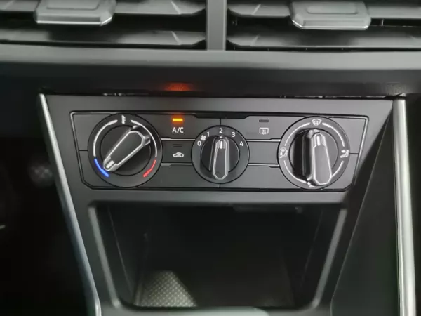 Volkswagen Taigo 1.0 TSI Urban 28