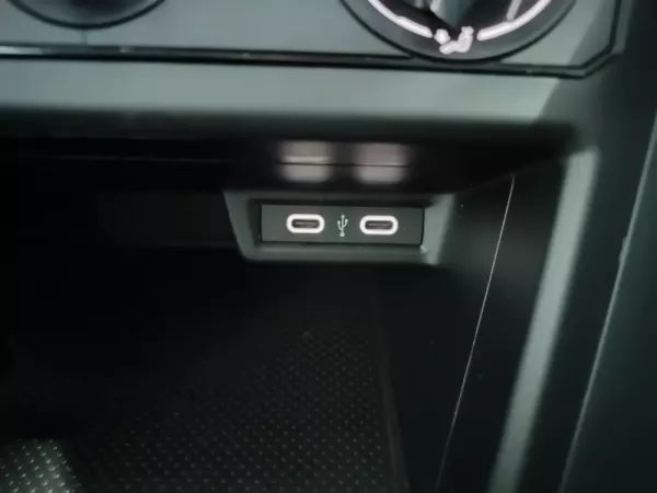 Volkswagen Taigo 1.0 TSI Urban 29