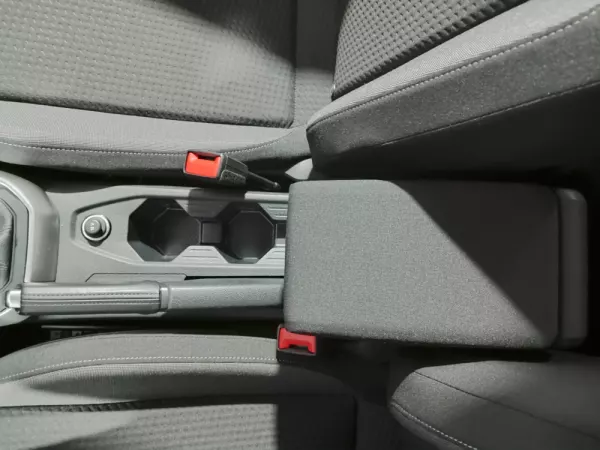 Volkswagen Taigo 1.0 TSI Urban 31