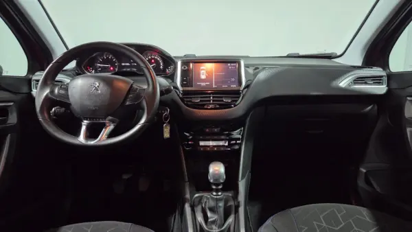 Peugeot 2008 PureTech 130 Stop&Start Allure 20