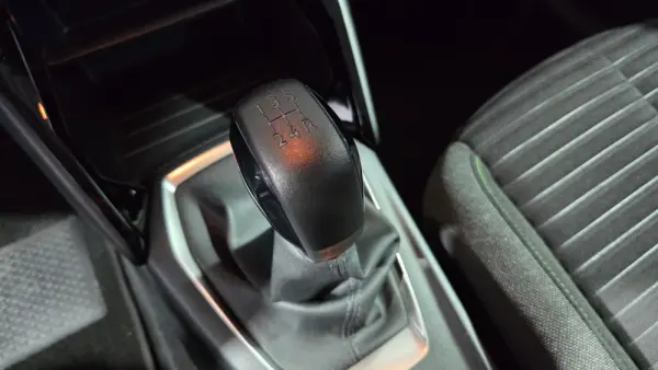 Peugeot 208 1.2 PureTech Active Pack 27