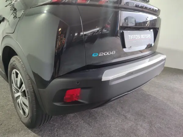 Peugeot e-2008 50 kWh Active Pack 10