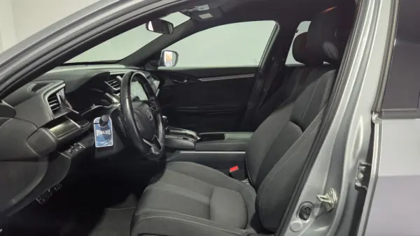 Honda Civic 1.0 i-VTEC Elegance Navi CVT 13