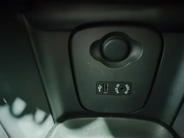 MINI 3 Portas One D 28