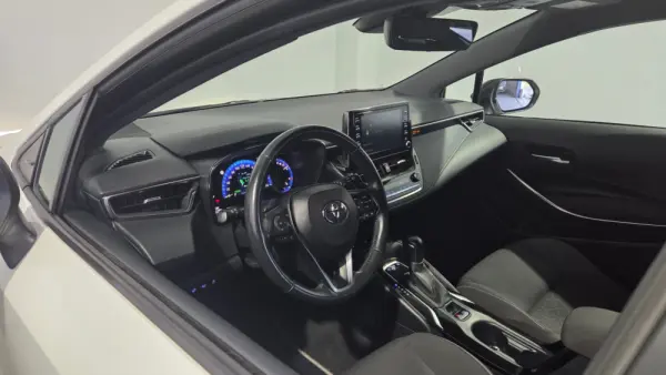 Toyota Corolla Touring Sports 1.8 Hybrid Exclusive 12