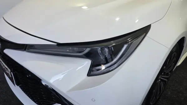 Toyota Corolla Touring Sports 1.8 Hybrid Exclusive 4