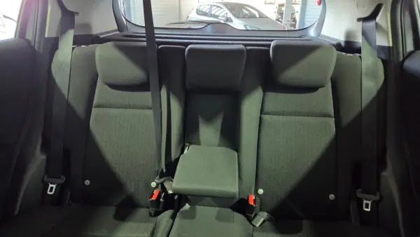 Honda HR-V 1.6 i-DTEC Elegance+Connect Navi 16