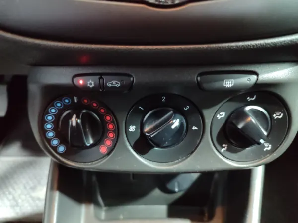 Opel Corsa 1.3 CDTi Dynamic 22