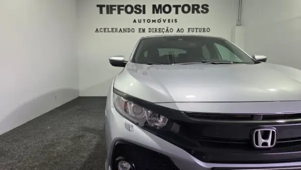 Honda Civic 1.0 i-VTEC Elegance Navi CVT 5