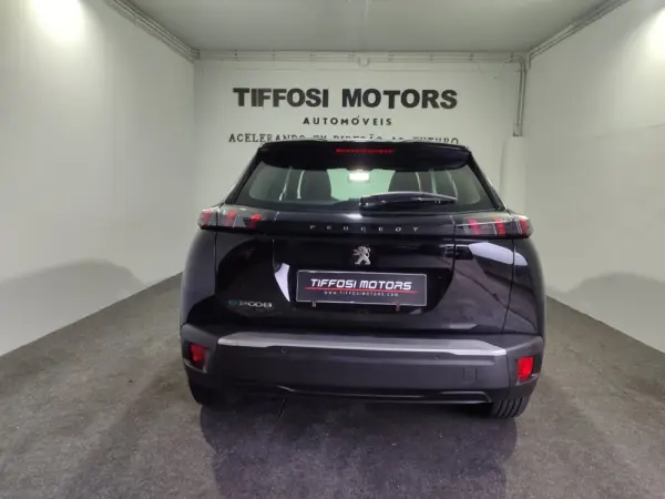 Peugeot e-2008 50 kWh Active Pack 8