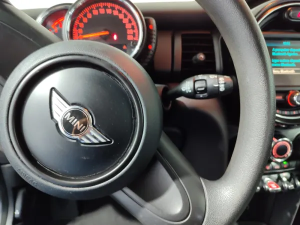 MINI 3 Portas One D 31