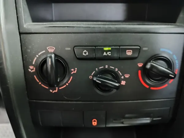 Peugeot 207 1.4 HDi Trendy 22