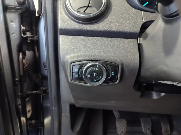 Ford KA+ 1.19 Ti-VCT Active 29