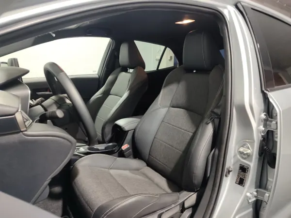 Toyota Corolla 1.8 Hybrid Exclusive 12