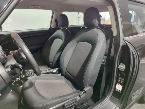 MINI 3 Portas One D 14