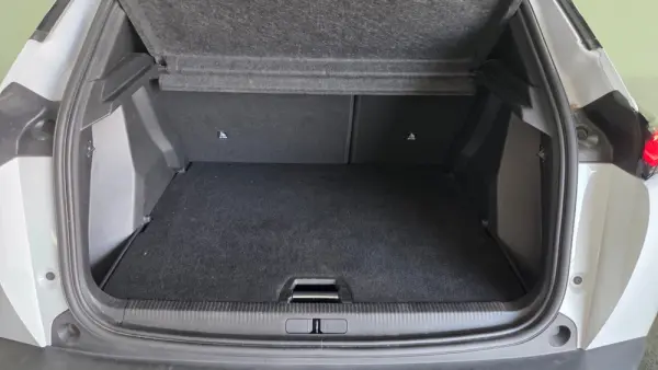 Peugeot 2008 PureTech 100 Stop&Start Allure 38