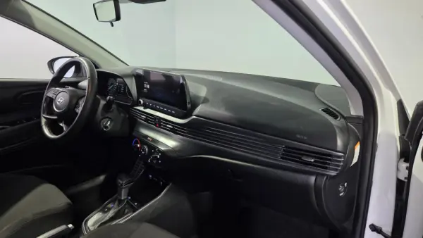 Hyundai Bayon 1.0 T-GDI 48V-Hybrid DCT Connect & Go 20